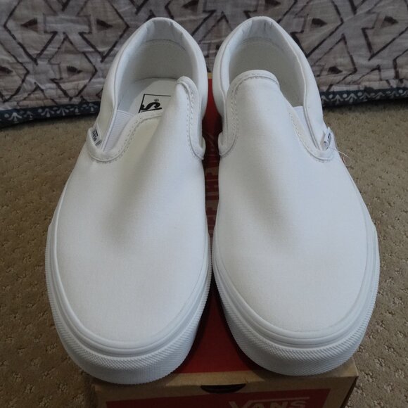 *NIB* Vans Classic Slip-On True White Size 8M/9.5W NWT